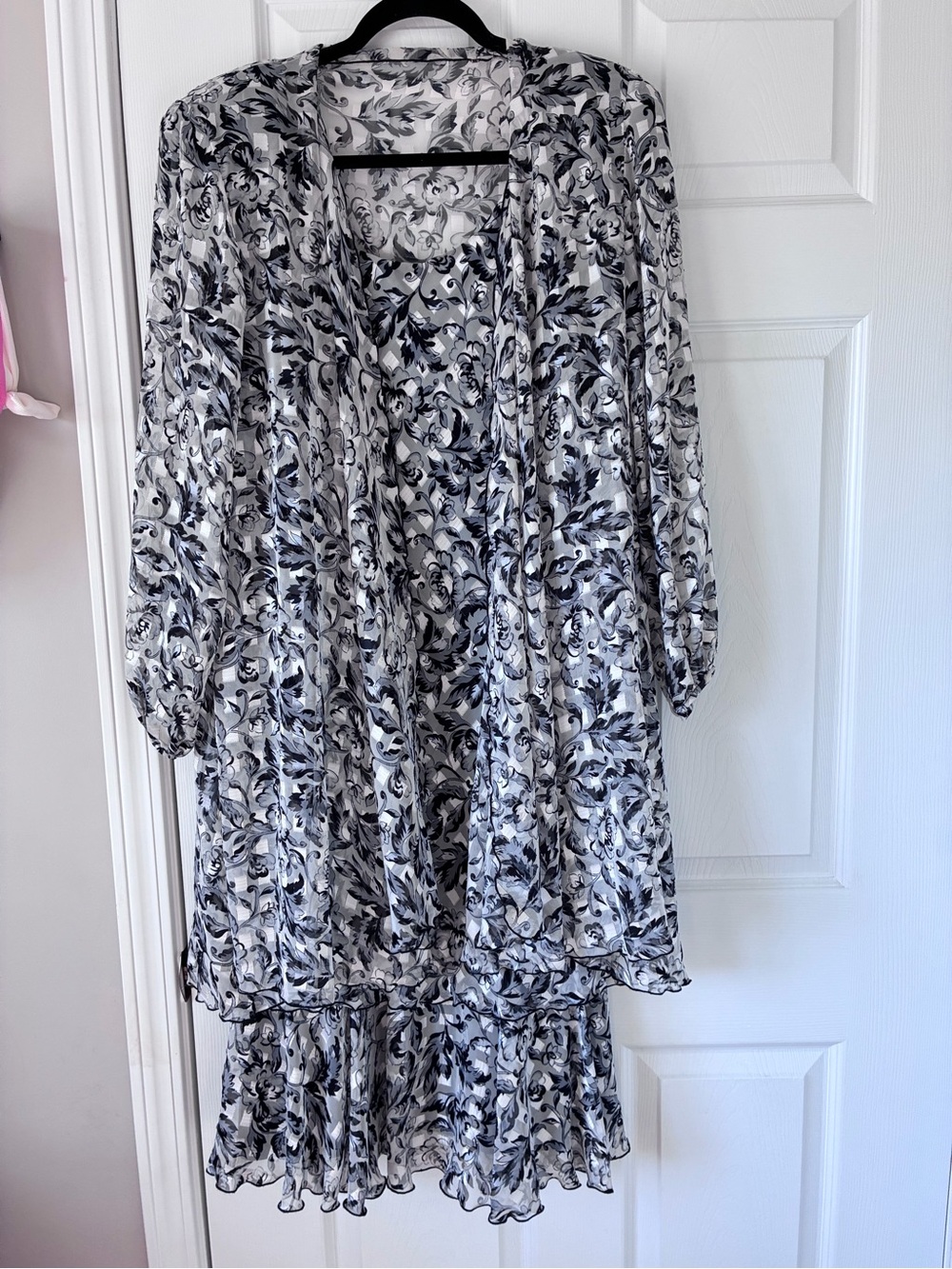 Black & White Floral Long-Sleeve Tiered Dress